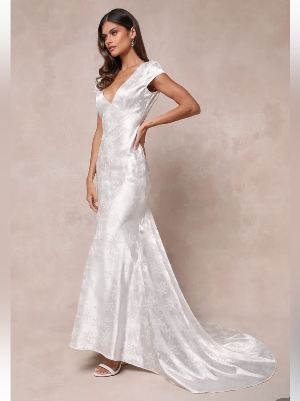 NWT Lulus Loveliest Dream White Satin Jacquard Backless Mermaid Maxi Dress